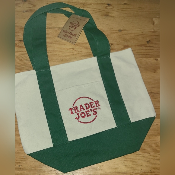 Trader Joes Mini Canvas Totes!! Just in time to put Christmas gifts in 🎄 - Picture 2 of 2
